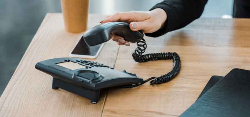 Landlines are Outdated: the Benefits of Moving to a Cloud-Based PBX Phone Service